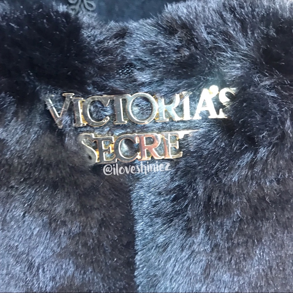 •Victoria's Secret• Faux Fur Tote Bag - Picture 3 of 4